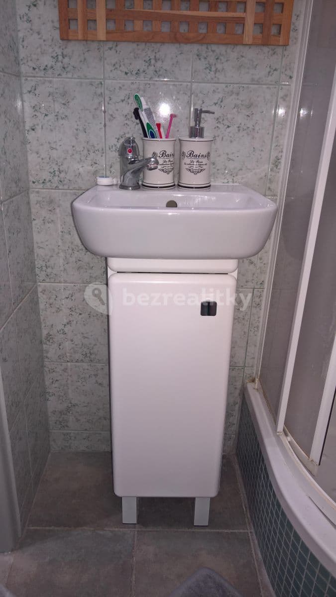 Small studio flat to rent, 28 m², Měchenická, Prague, Prague Small studio flat to rent, 28 m², Měchenická, Prague, Prague