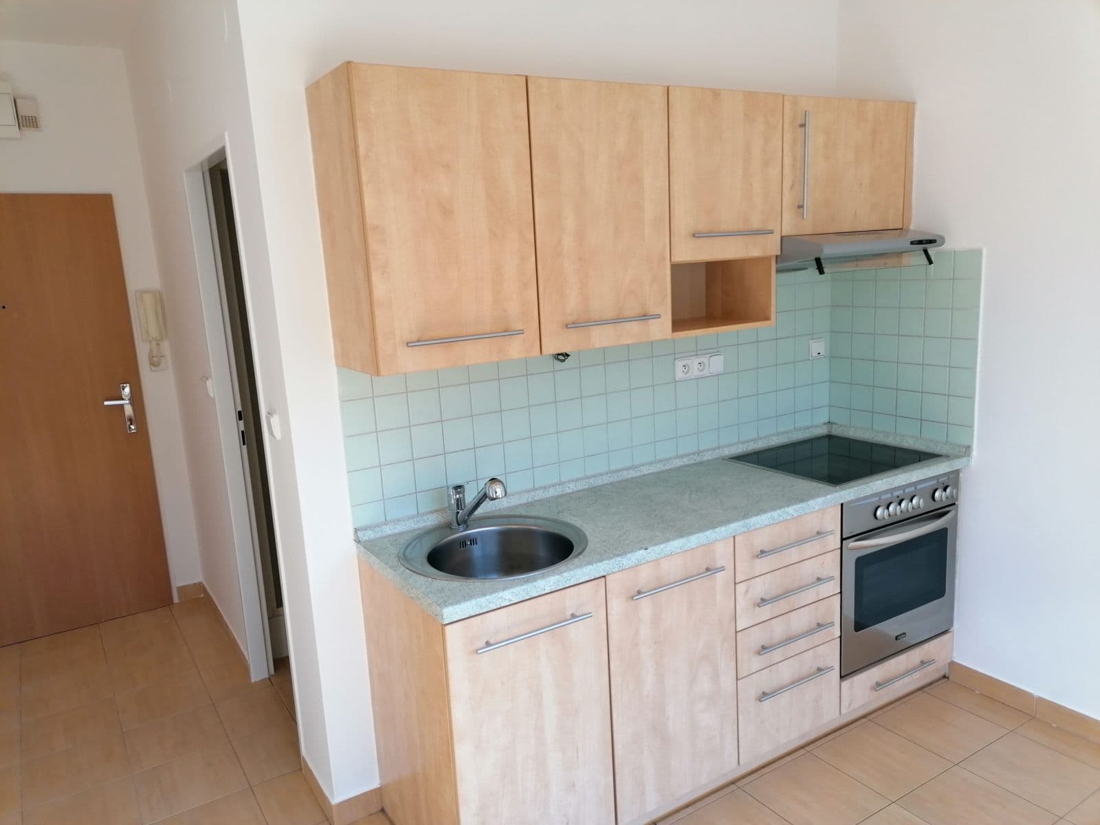 1 bedroom flat to rent, 30 m², Neklež, Brno, Jihomoravský Region 1 bedroom flat to rent, 30 m², Neklež, Brno, Jihomoravský Region