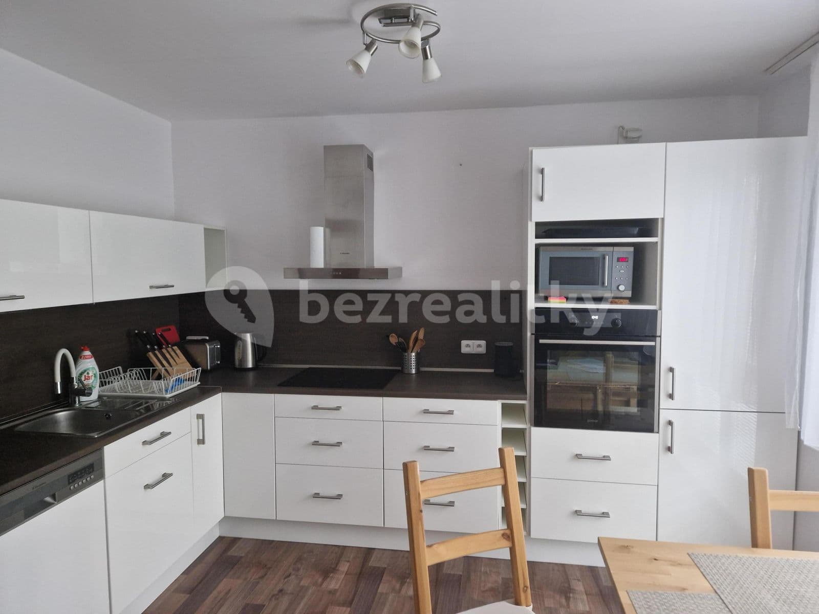 2 bedroom with open-plan kitchen flat to rent, 56 m², Svojšovická, Prague, Prague 2 bedroom with open-plan kitchen flat to rent, 56 m², Svojšovická, Prague, Prague