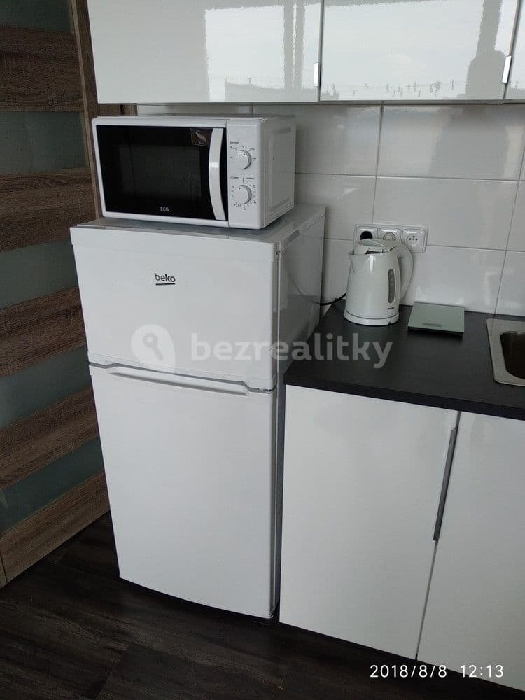 Studio flat to rent, 37 m², Dobevská, Prague, Prague Studio flat to rent, 37 m², Dobevská, Prague, Prague