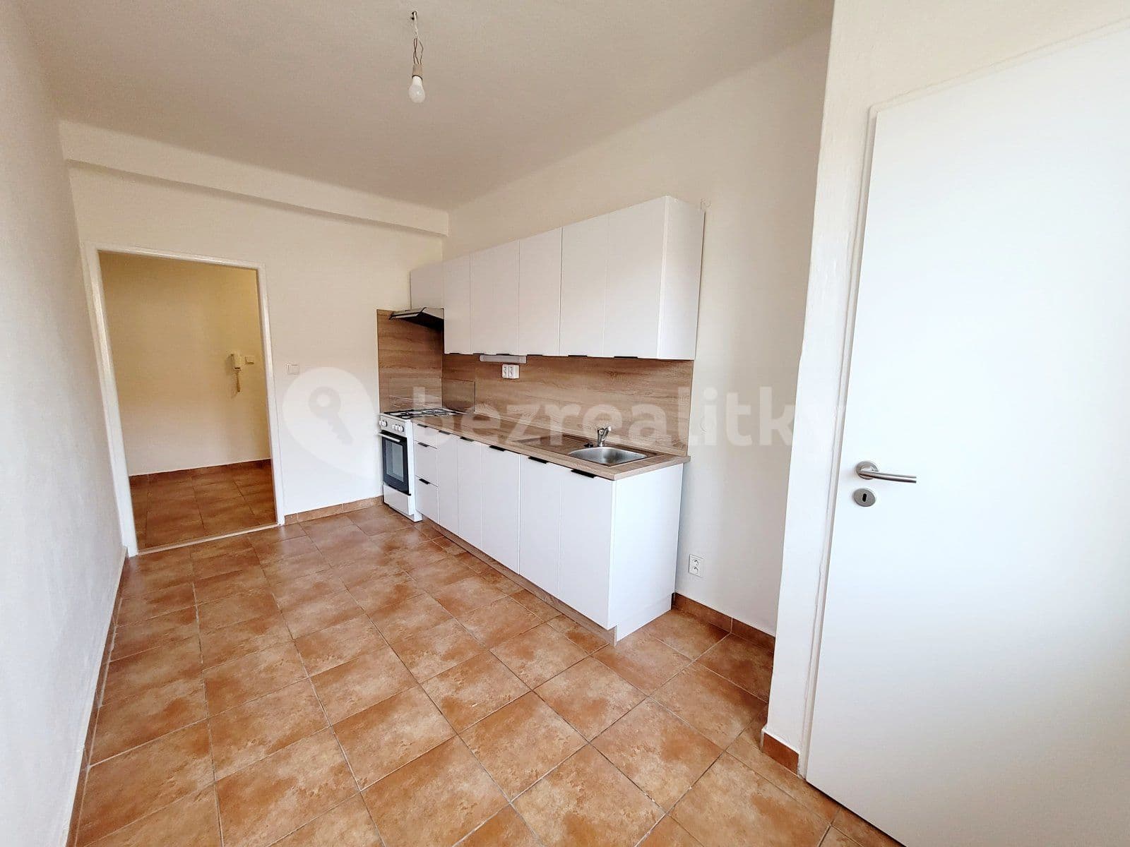 2 bedroom flat to rent, 63 m², Hlavní třída, Havířov, Moravskoslezský Region