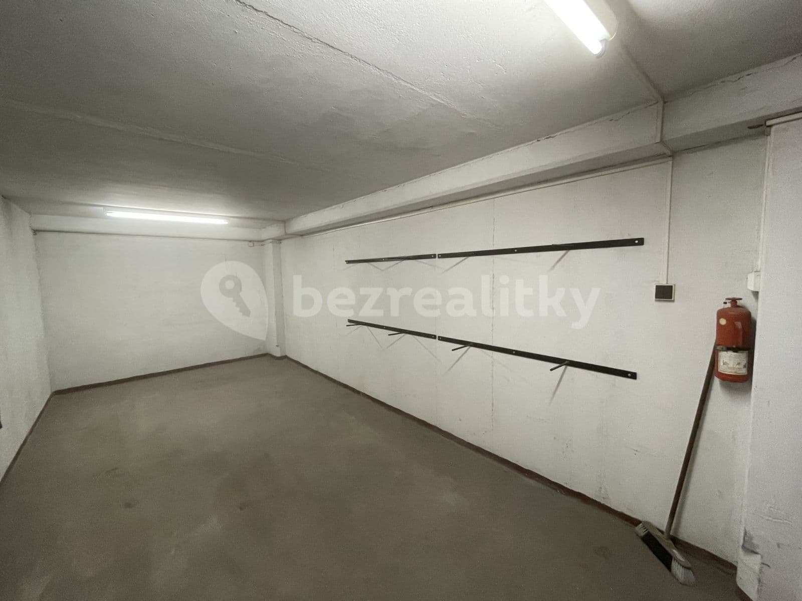 garage to rent, 19 m², Nušlova, Prague, Prague garage to rent, 19 m², Nušlova, Prague, Prague