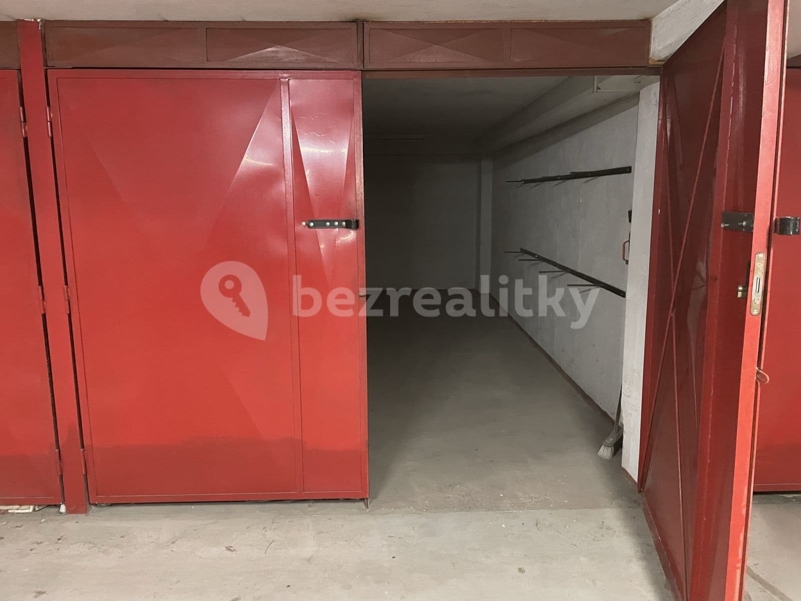 garage to rent, 19 m², Nušlova, Prague, Prague garage to rent, 19 m², Nušlova, Prague, Prague