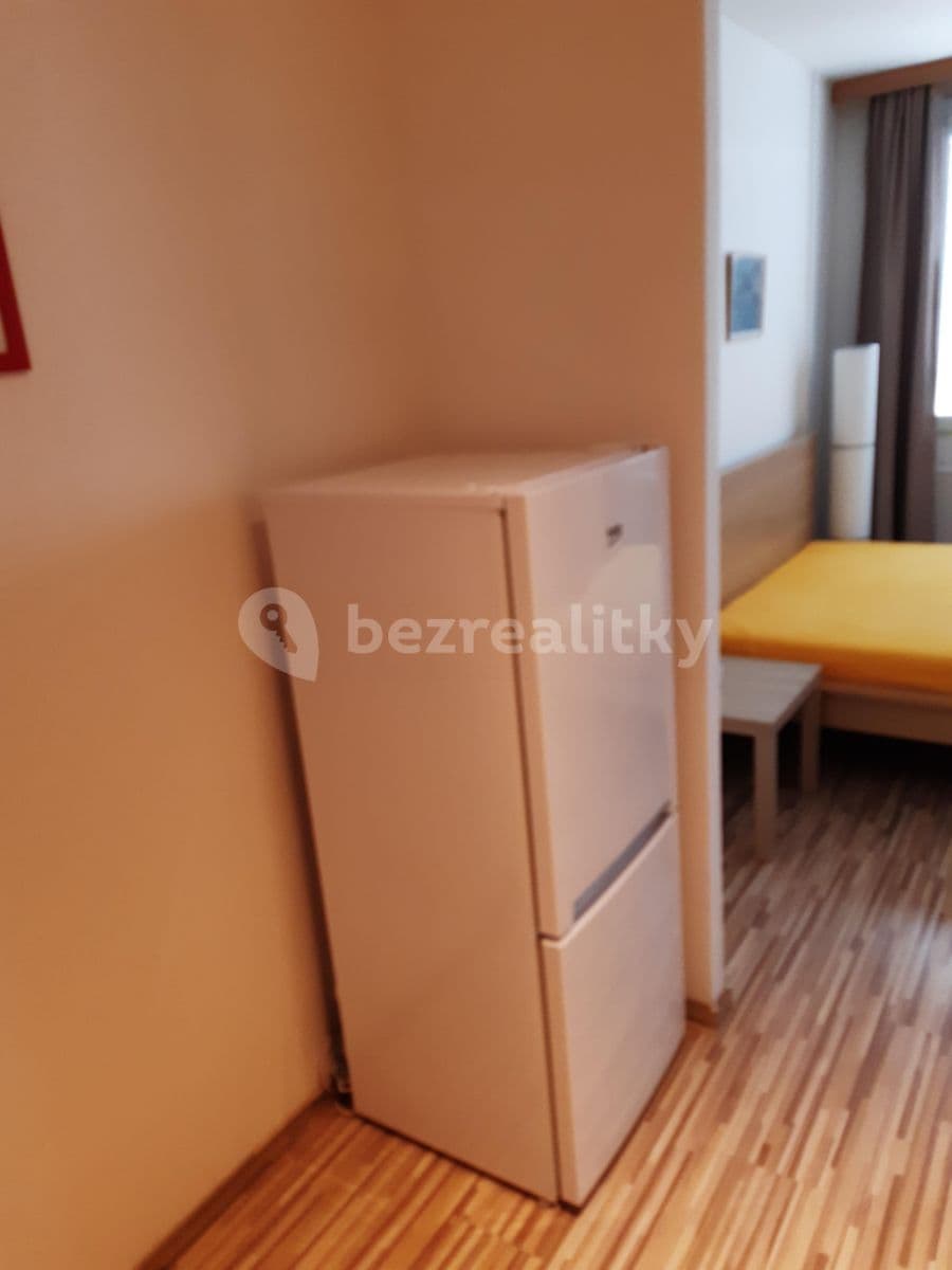 Studio flat to rent, 33 m², Křivenická, Prague, Prague Studio flat to rent, 33 m², Křivenická, Prague, Prague