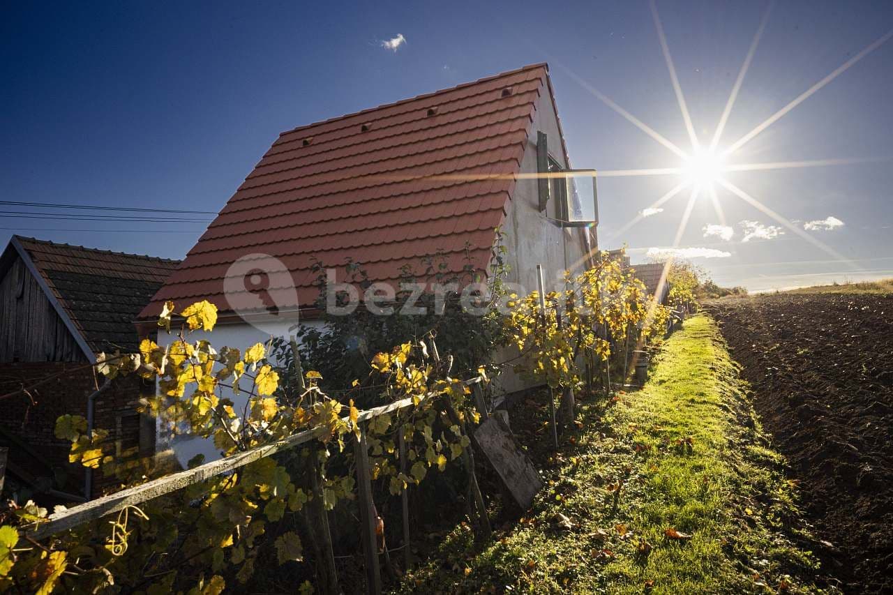 recreational property to rent, 0 m², Moravany, Jihomoravský Region recreational property to rent, 0 m², Moravany, Jihomoravský Region