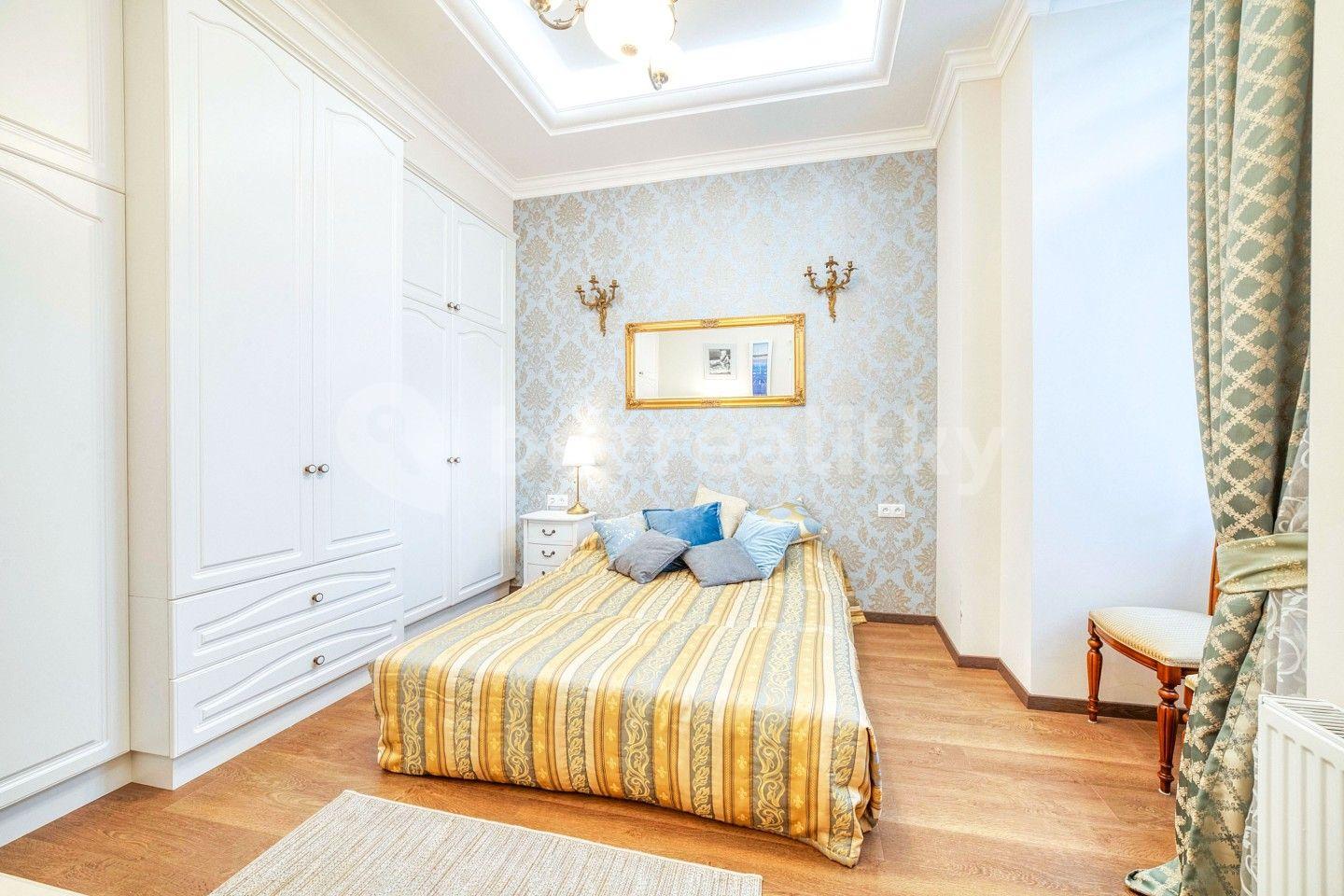 2 bedroom with open-plan kitchen flat for sale, 80 m², Hlavní třída, Mariánské Lázně, Karlovarský Region