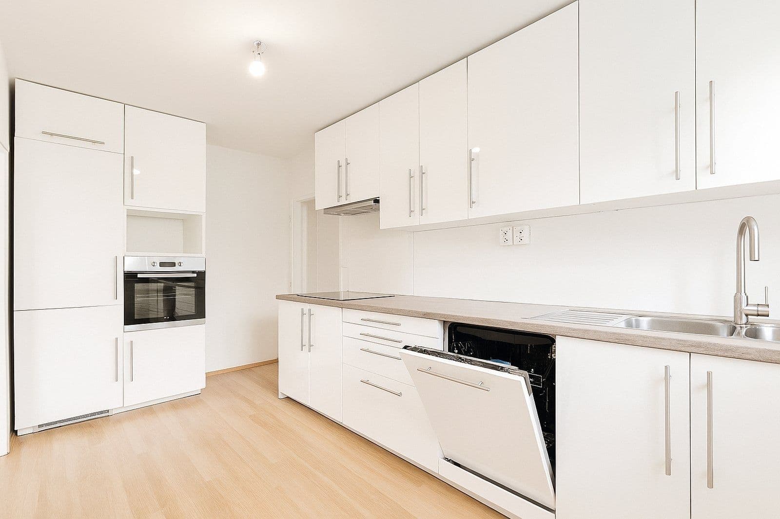 4 bedroom flat to rent, 82 m², Na Nábřeží, Havířov, Moravskoslezský Region 4 bedroom flat to rent, 82 m², Na Nábřeží, Havířov, Moravskoslezský Region