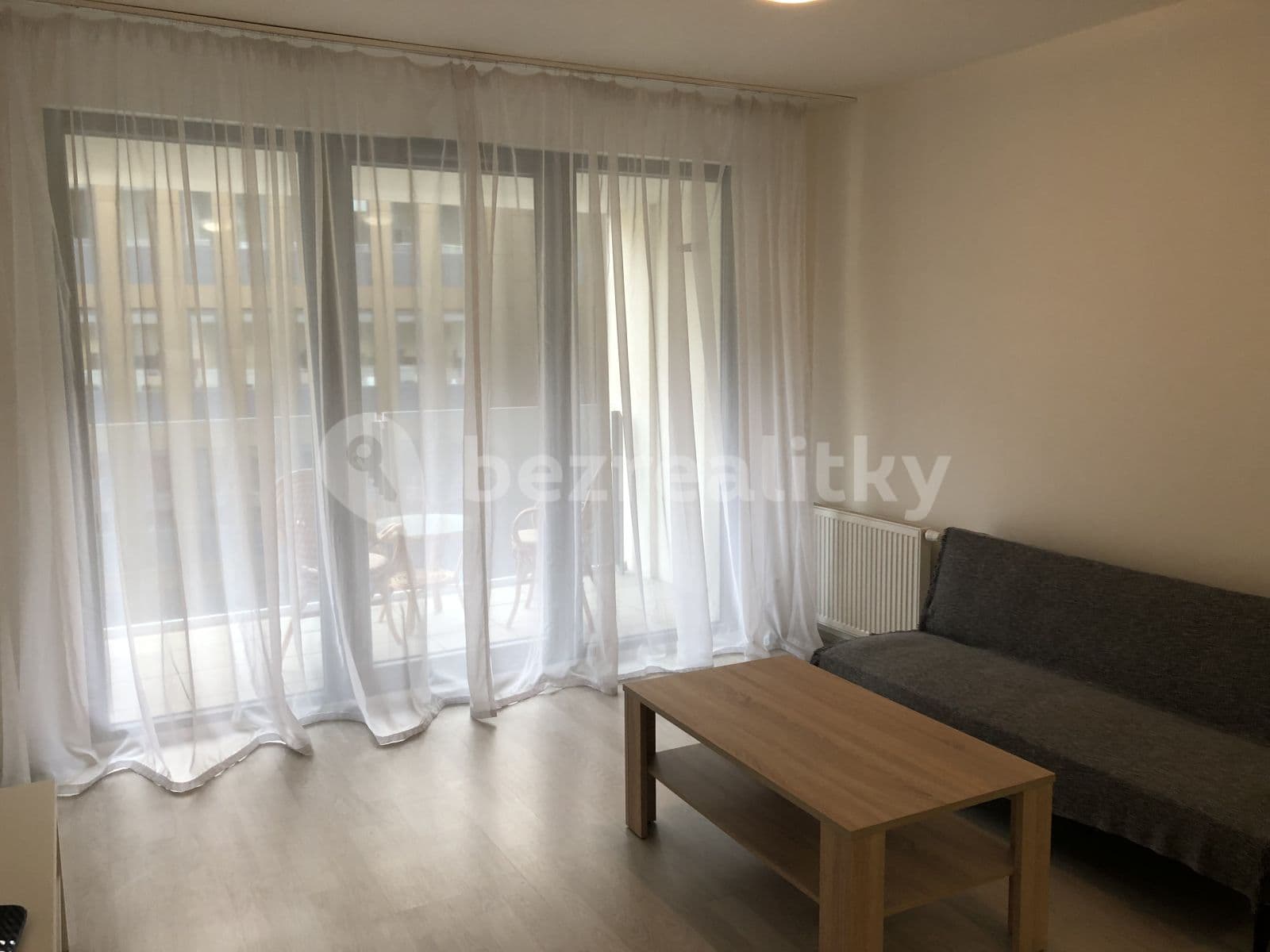 1 bedroom with open-plan kitchen flat to rent, 55 m², U Mlýnského kanálu, Prague, Prague 1 bedroom with open-plan kitchen flat to rent, 55 m², U Mlýnského kanálu, Prague, Prague
