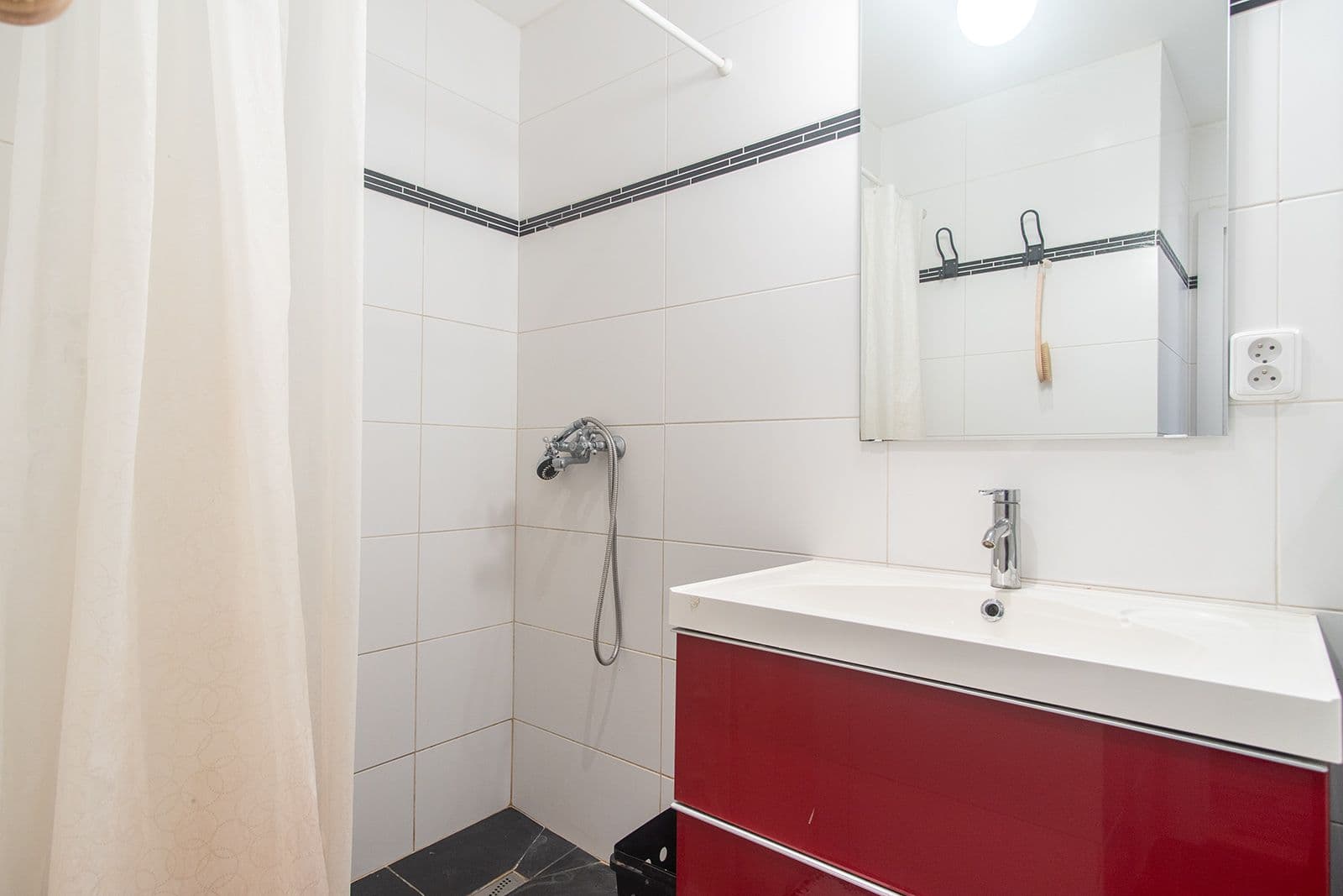 2 bedroom with open-plan kitchen flat to rent, 70 m², Pernerova, Prague, Prague 2 bedroom with open-plan kitchen flat to rent, 70 m², Pernerova, Prague, Prague