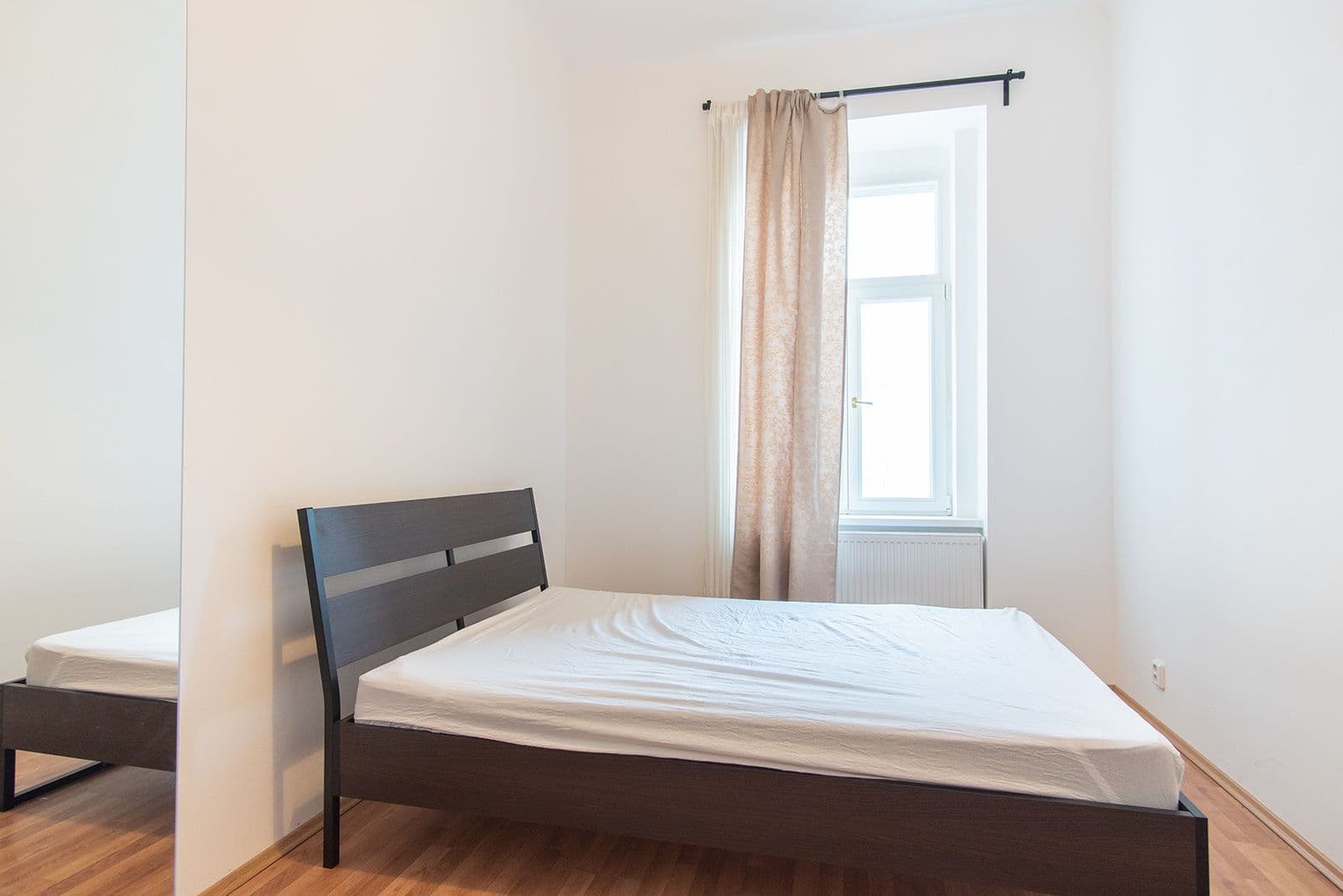 2 bedroom with open-plan kitchen flat to rent, 70 m², Pernerova, Prague, Prague 2 bedroom with open-plan kitchen flat to rent, 70 m², Pernerova, Prague, Prague