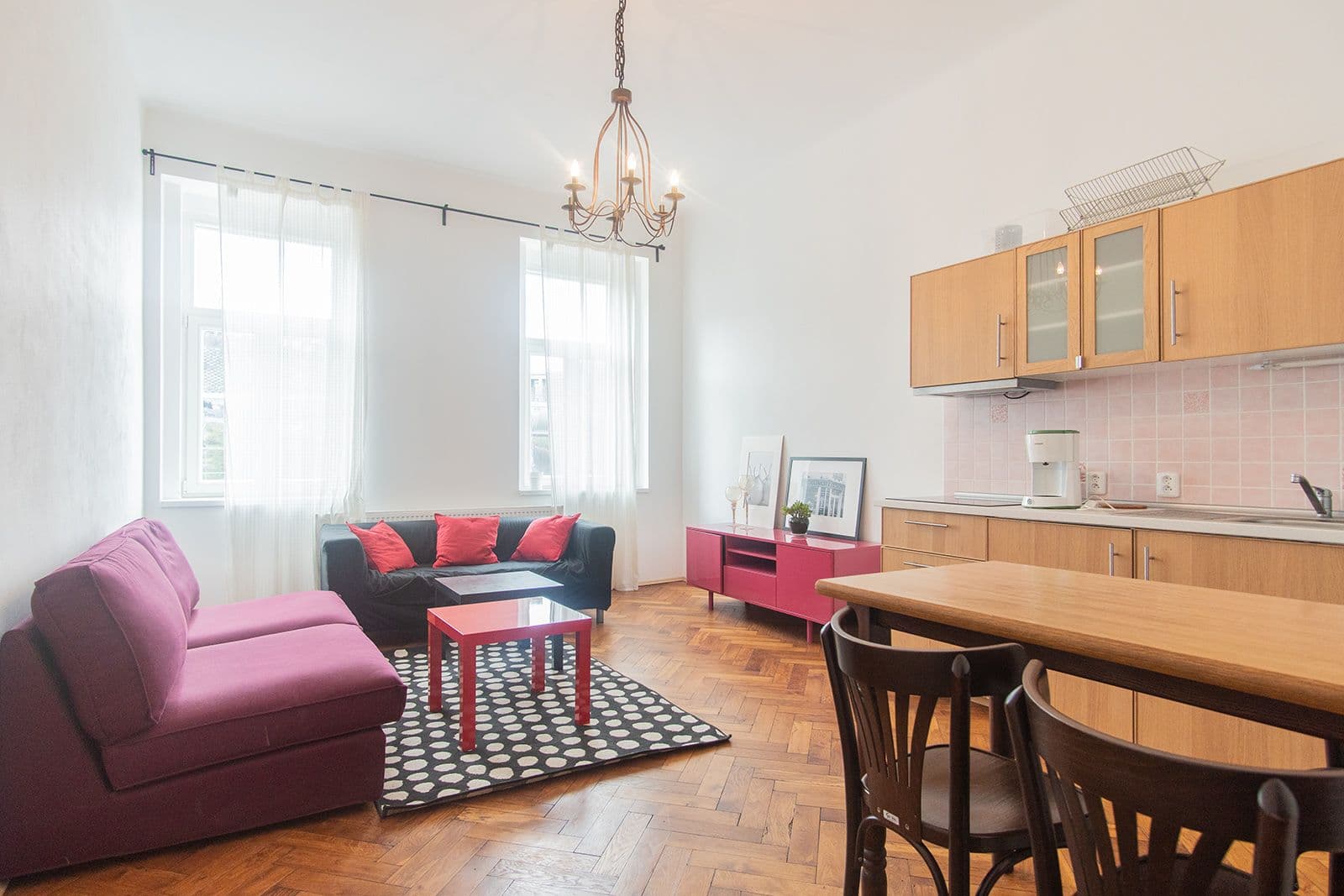 2 bedroom with open-plan kitchen flat to rent, 70 m², Pernerova, Prague, Prague 2 bedroom with open-plan kitchen flat to rent, 70 m², Pernerova, Prague, Prague