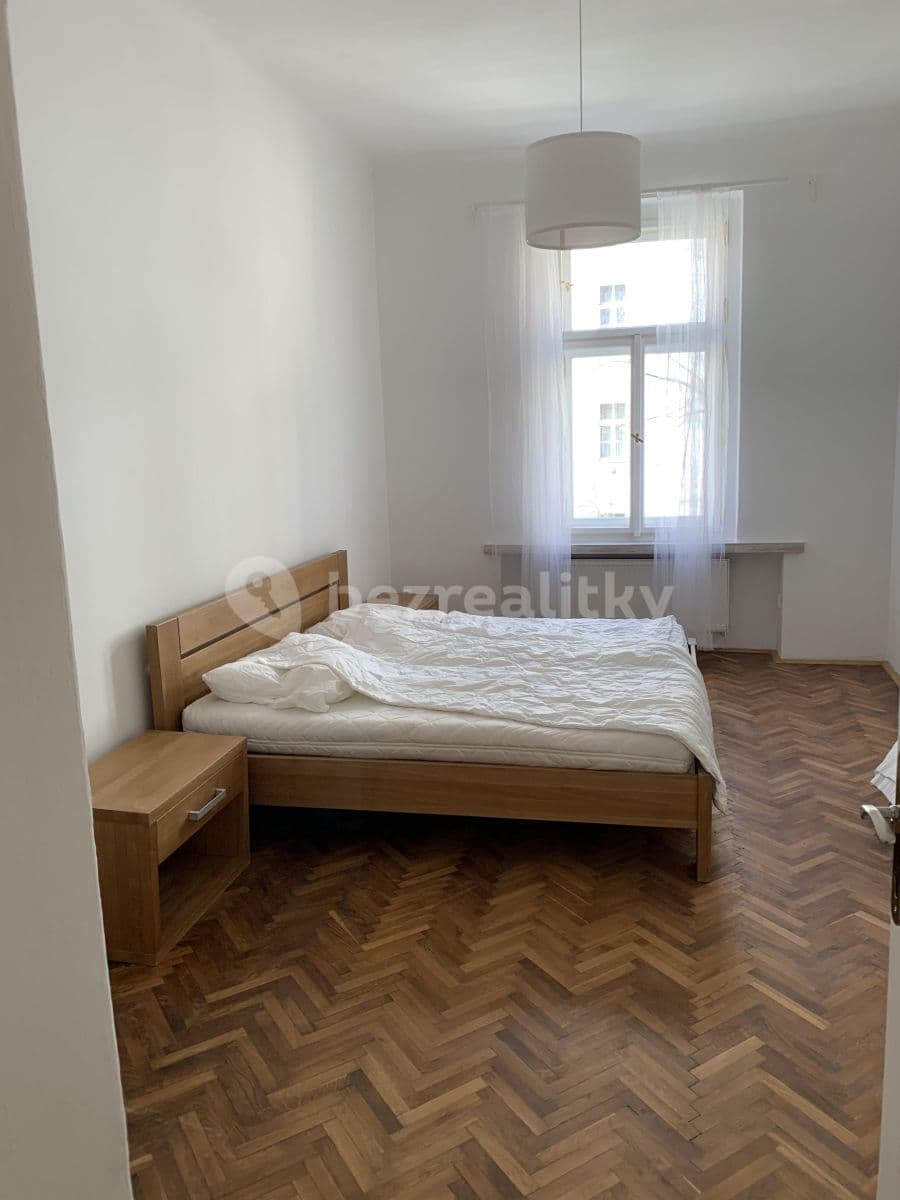 4 bedroom flat to rent, 135 m², U Havlíčkových sadů, Prague, Prague 4 bedroom flat to rent, 135 m², U Havlíčkových sadů, Prague, Prague