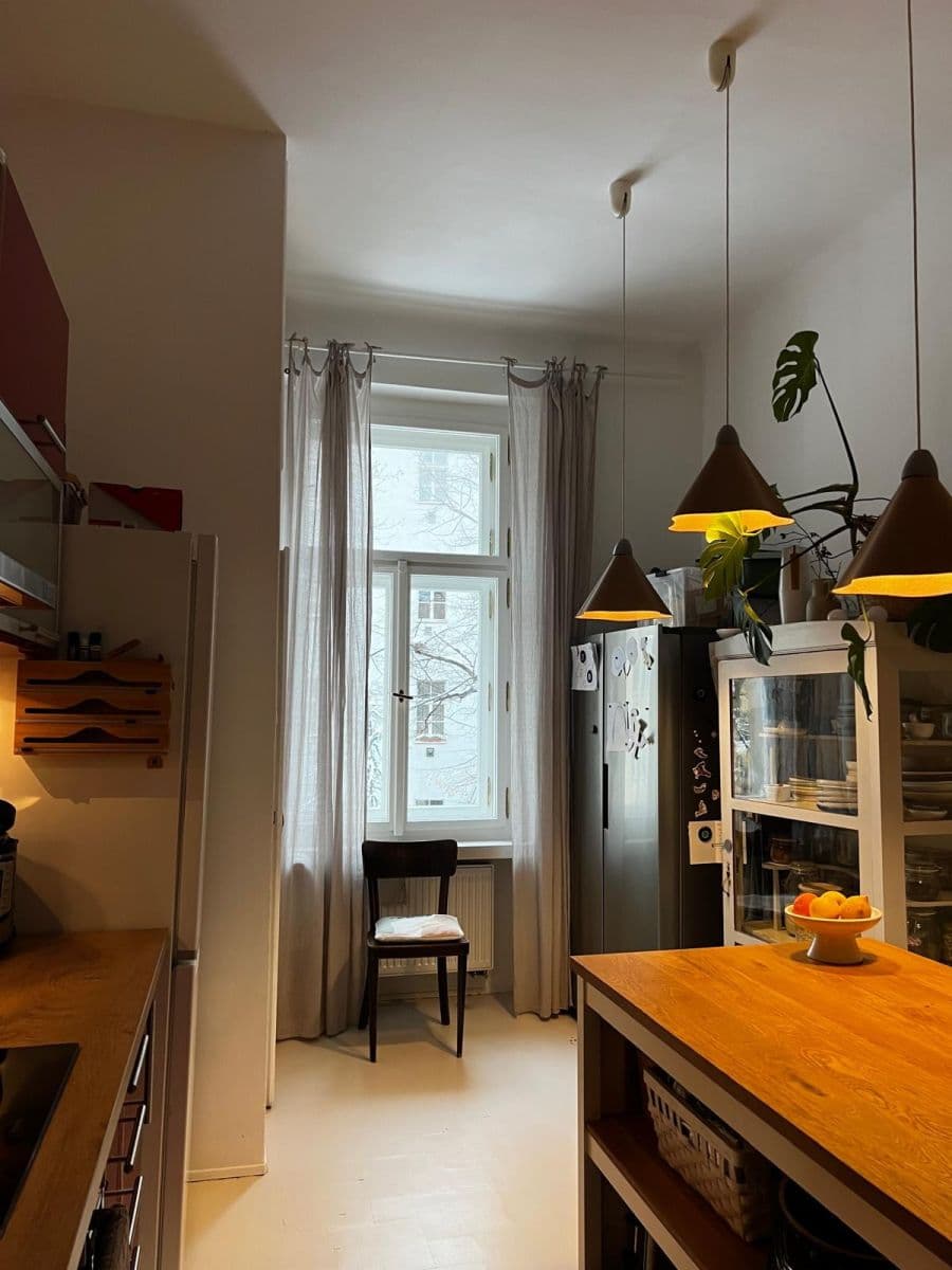 4 bedroom flat to rent, 135 m², U Havlíčkových sadů, Prague, Prague 4 bedroom flat to rent, 135 m², U Havlíčkových sadů, Prague, Prague