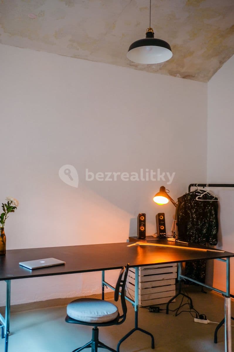 non-residential property to rent, 29 m², Drtinova, Prague, Prague