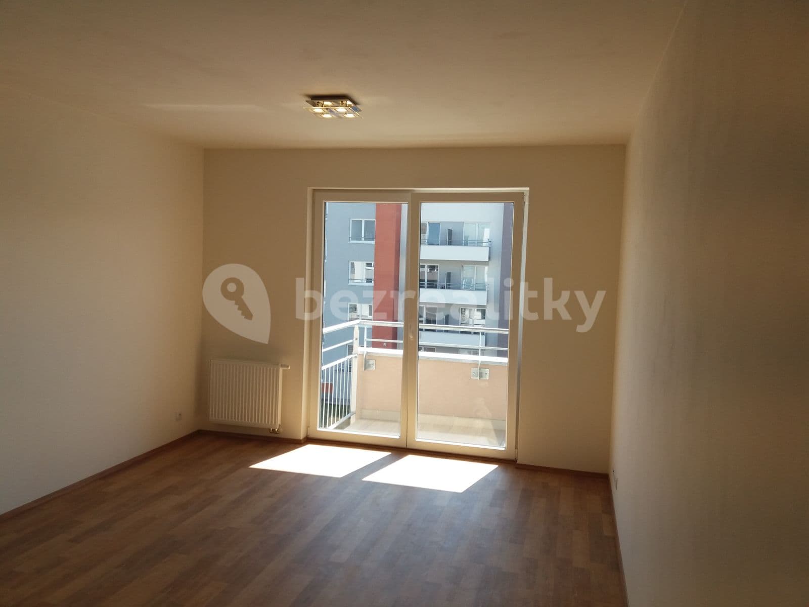 Studio flat to rent, 30 m², Hlučkova, Prague, Prague Studio flat to rent, 30 m², Hlučkova, Prague, Prague