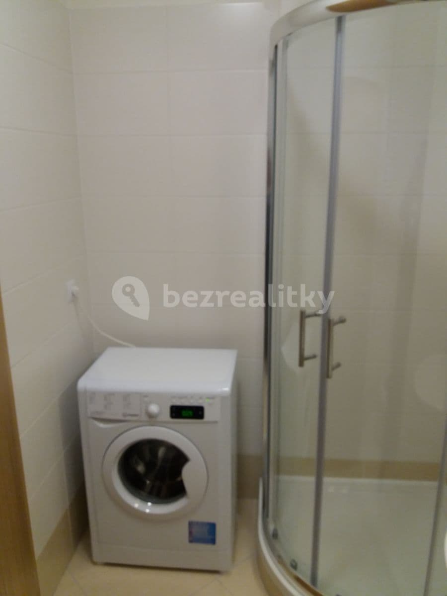 Studio flat to rent, 30 m², Hlučkova, Prague, Prague Studio flat to rent, 30 m², Hlučkova, Prague, Prague