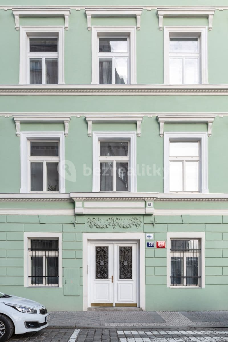 2 bedroom with open-plan kitchen flat to rent, 76 m², Petrská, Prague, Prague 2 bedroom with open-plan kitchen flat to rent, 76 m², Petrská, Prague, Prague