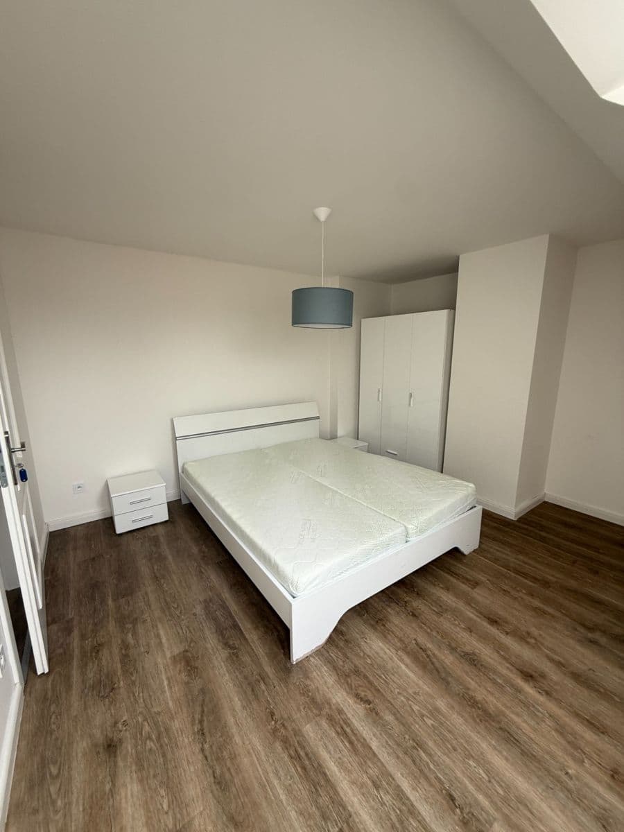 2 bedroom with open-plan kitchen flat to rent, 76 m², Petrská, Prague, Prague 2 bedroom with open-plan kitchen flat to rent, 76 m², Petrská, Prague, Prague