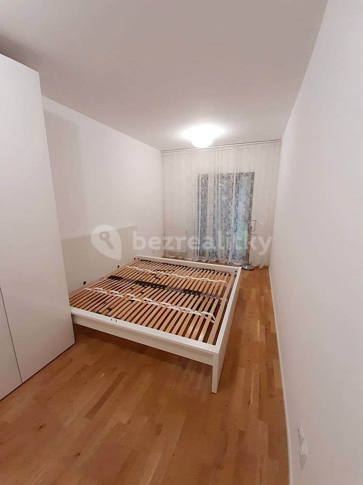 2 bedroom with open-plan kitchen flat to rent, 84 m², Nepomuckých, Prague, Prague 2 bedroom with open-plan kitchen flat to rent, 84 m², Nepomuckých, Prague, Prague