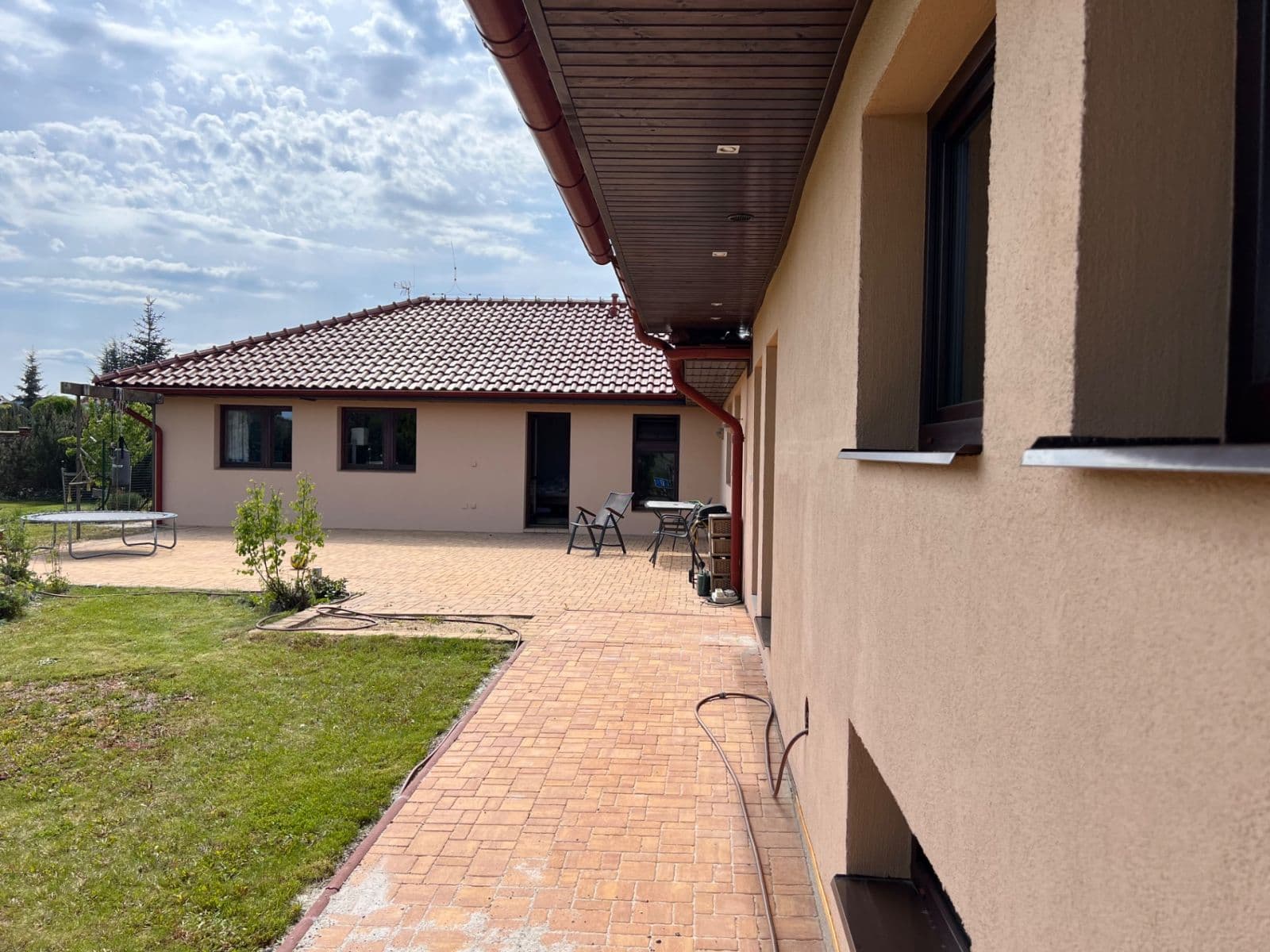 house to rent, 180 m², Na Výsluní, Králův Dvůr, Středočeský Region house to rent, 180 m², Na Výsluní, Králův Dvůr, Středočeský Region