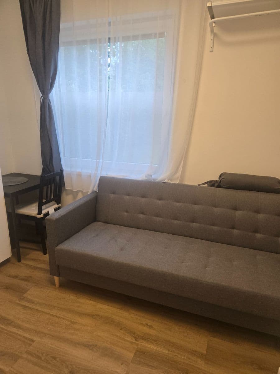 Small studio flat to rent, 16 m², Lipanská, Říčany, Středočeský Region Small studio flat to rent, 16 m², Lipanská, Říčany, Středočeský Region