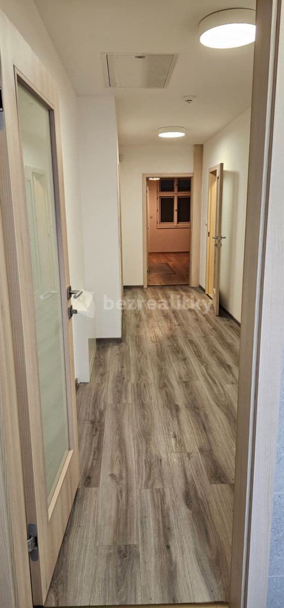 2 bedroom with open-plan kitchen flat to rent, 92 m², Vojtěšská, Neratovice, Středočeský Region 2 bedroom with open-plan kitchen flat to rent, 92 m², Vojtěšská, Neratovice, Středočeský Region