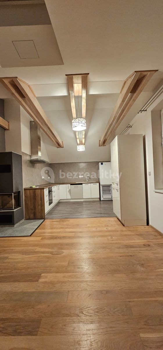 2 bedroom with open-plan kitchen flat to rent, 92 m², Vojtěšská, Neratovice, Středočeský Region 2 bedroom with open-plan kitchen flat to rent, 92 m², Vojtěšská, Neratovice, Středočeský Region