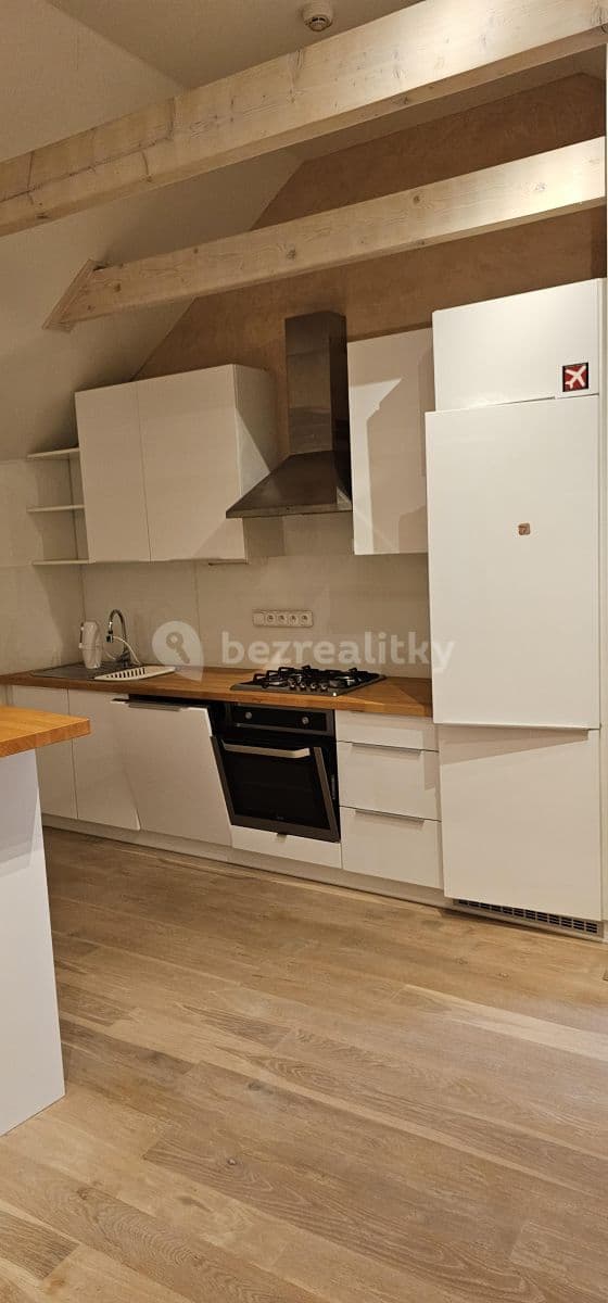 1 bedroom with open-plan kitchen flat to rent, 90 m², Vojtěšská, Neratovice, Středočeský Region 1 bedroom with open-plan kitchen flat to rent, 90 m², Vojtěšská, Neratovice, Středočeský Region