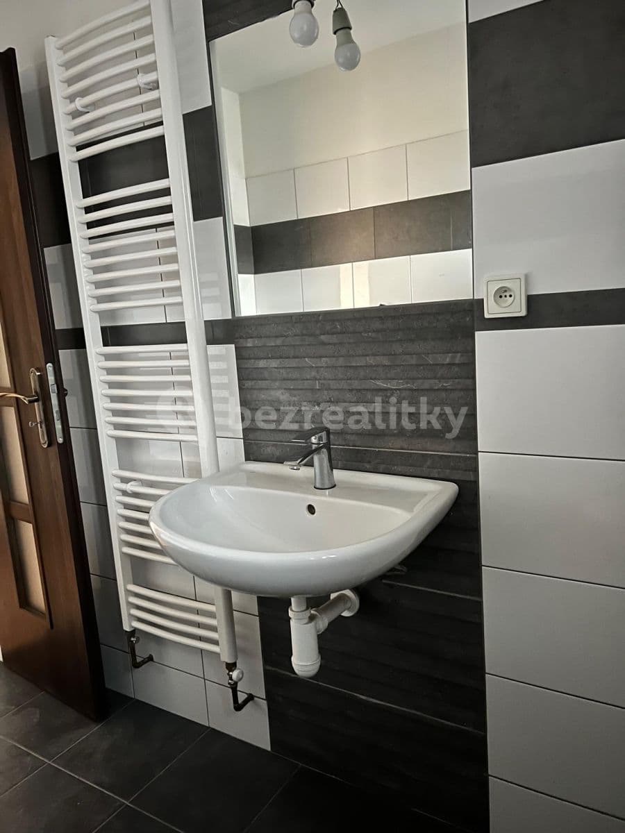 1 bedroom flat to rent, 45 m², 28. října, Ostrava, Moravskoslezský Region 1 bedroom flat to rent, 45 m², 28. října, Ostrava, Moravskoslezský Region