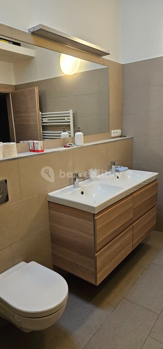 1 bedroom with open-plan kitchen flat to rent, 70 m², Vojtěšská, Neratovice, Středočeský Region 1 bedroom with open-plan kitchen flat to rent, 70 m², Vojtěšská, Neratovice, Středočeský Region