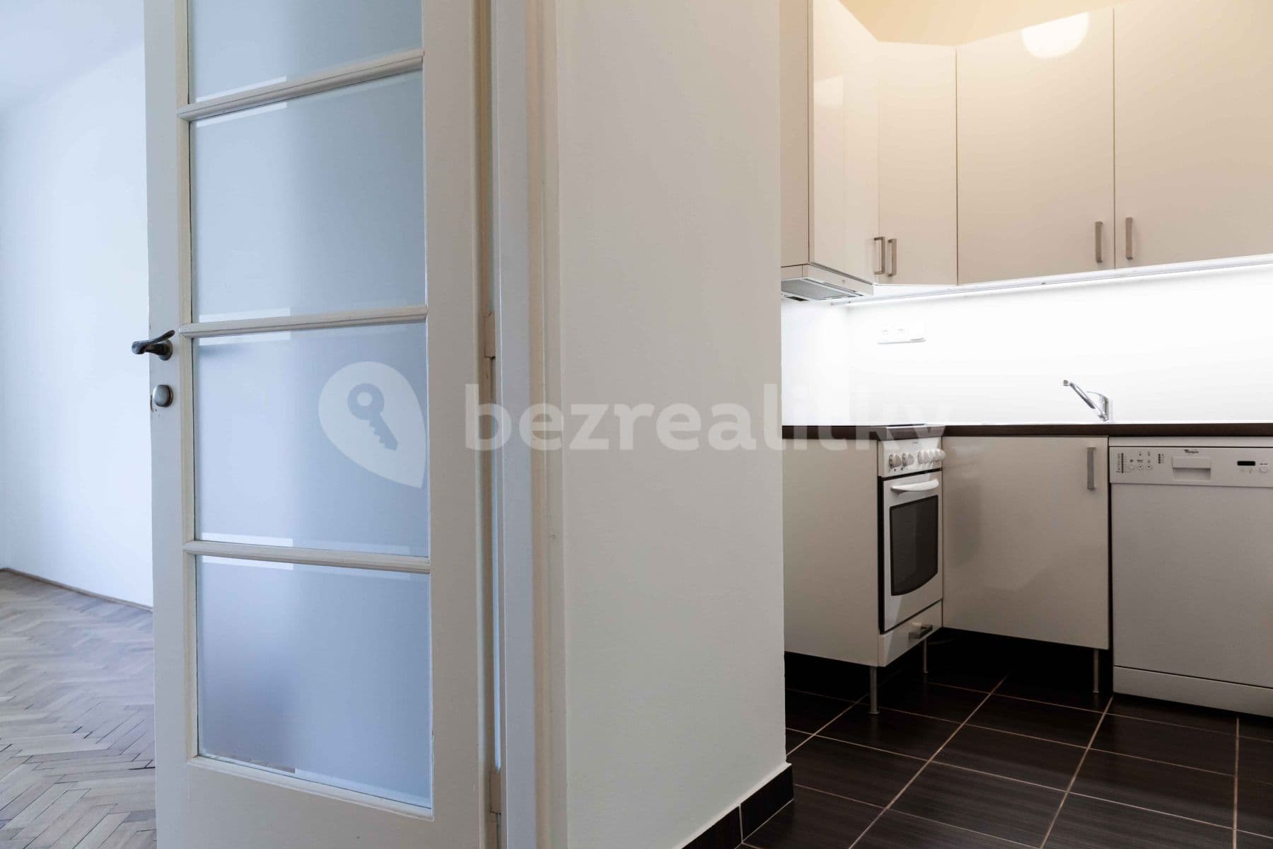 2 bedroom flat to rent, 48 m², Ondříčkova, Prague, Prague 2 bedroom flat to rent, 48 m², Ondříčkova, Prague, Prague