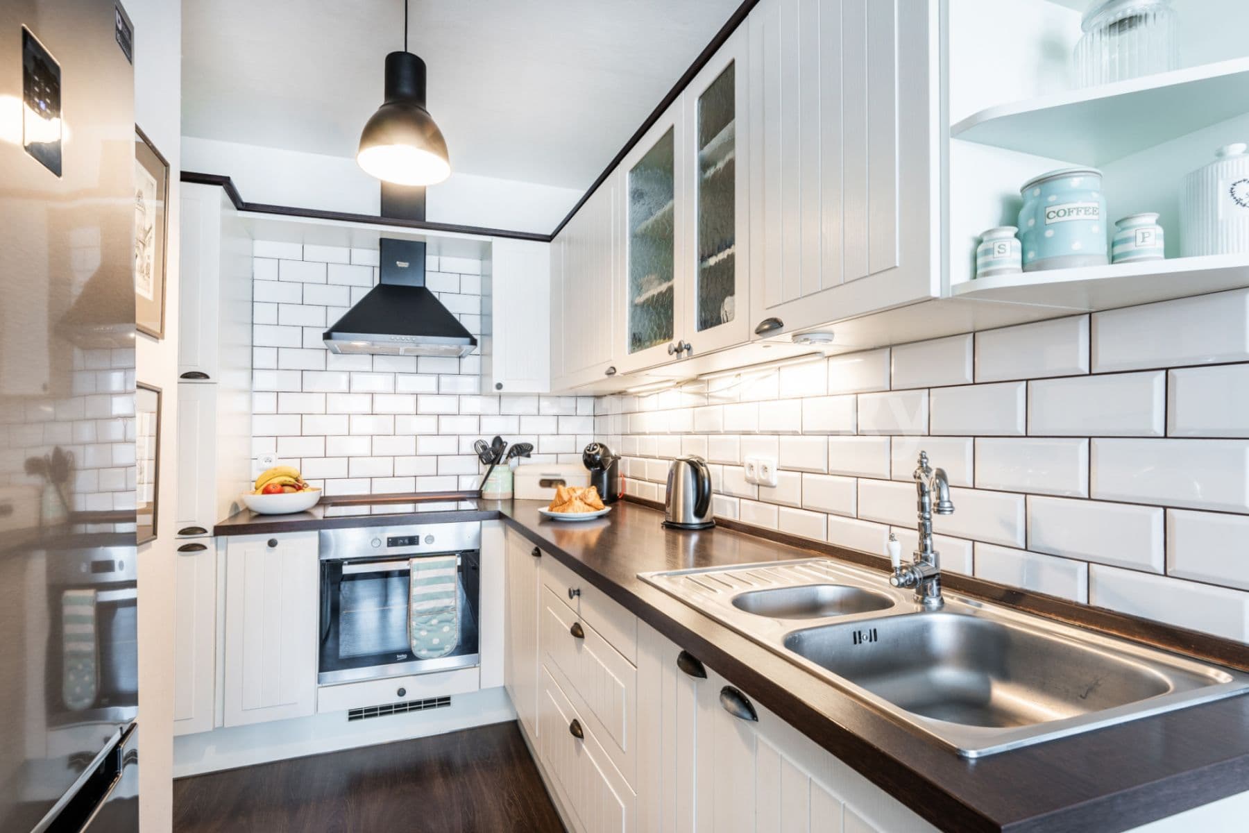 2 bedroom with open-plan kitchen flat to rent, 63 m², Mendelova, Prague, Prague 2 bedroom with open-plan kitchen flat to rent, 63 m², Mendelova, Prague, Prague