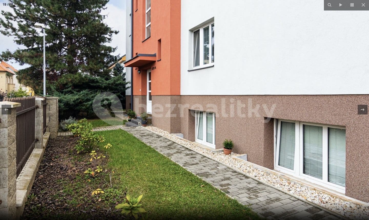 1 bedroom with open-plan kitchen flat to rent, 47 m², Prusická, Prague, Prague 1 bedroom with open-plan kitchen flat to rent, 47 m², Prusická, Prague, Prague