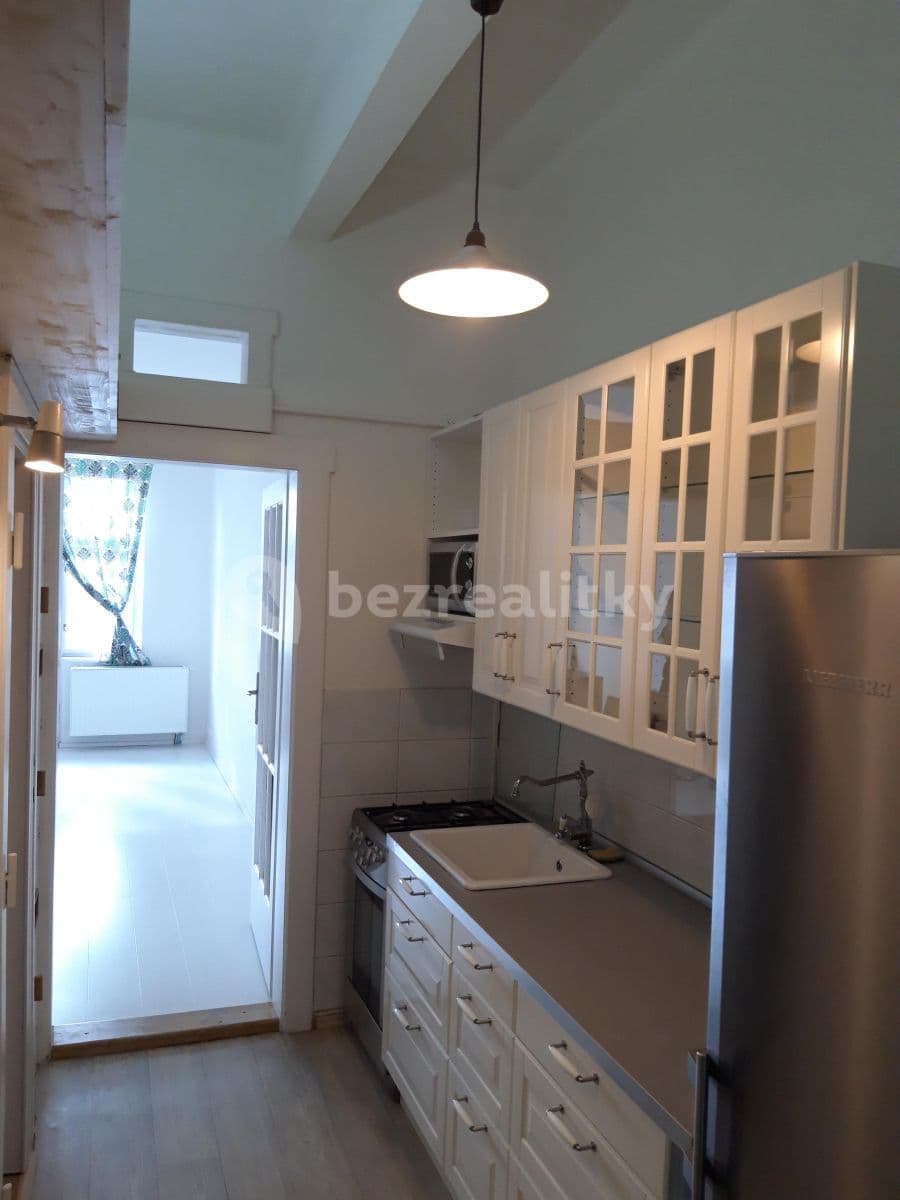 1 bedroom with open-plan kitchen flat to rent, 53 m², Prouzova, Prague, Prague 1 bedroom with open-plan kitchen flat to rent, 53 m², Prouzova, Prague, Prague