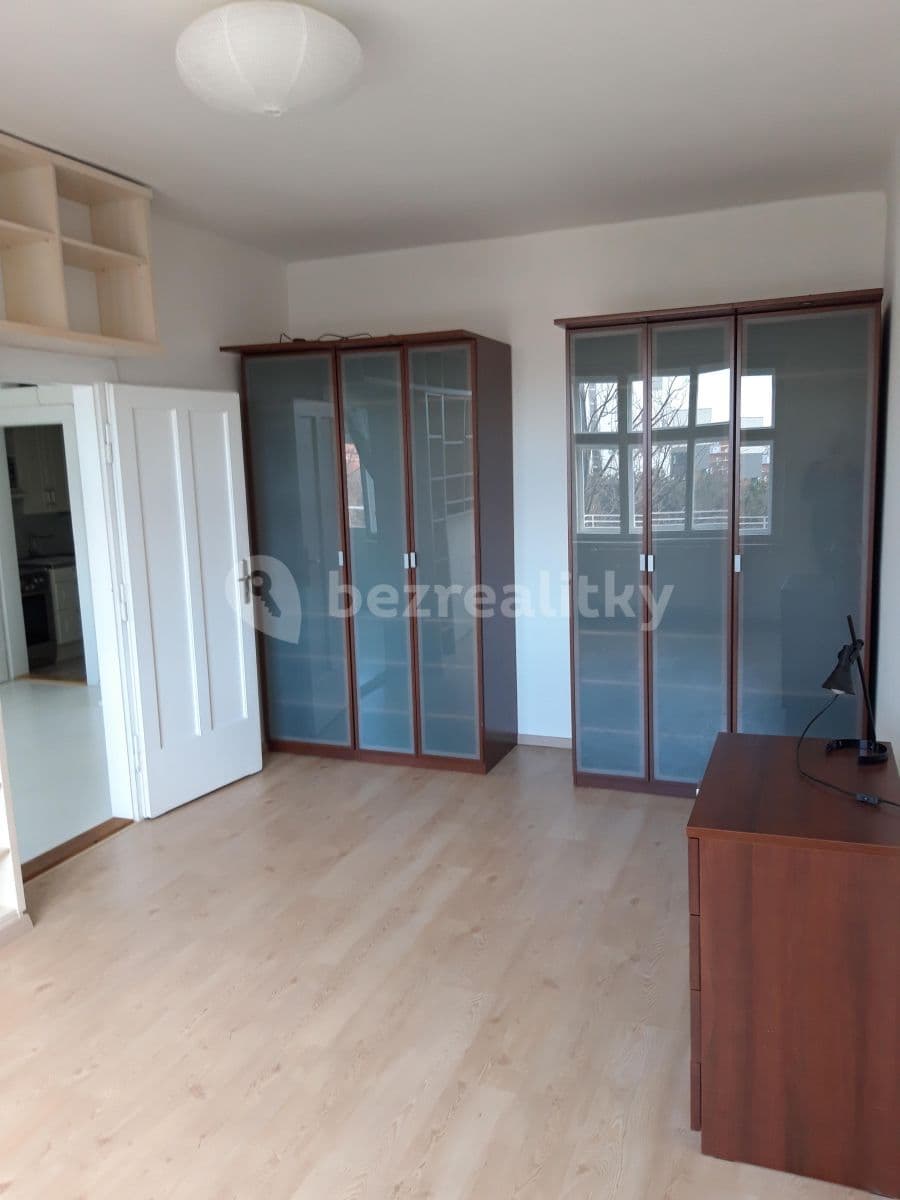 1 bedroom with open-plan kitchen flat to rent, 53 m², Prouzova, Prague, Prague 1 bedroom with open-plan kitchen flat to rent, 53 m², Prouzova, Prague, Prague