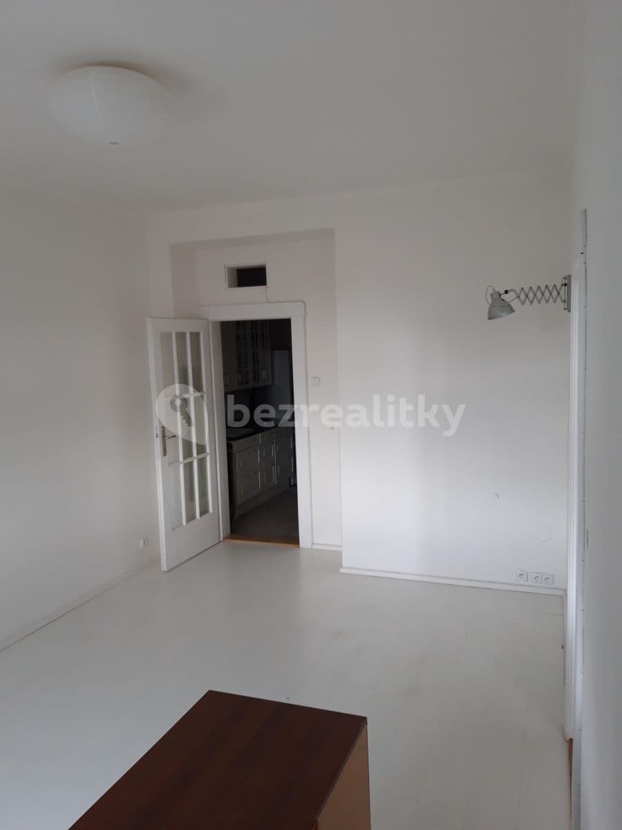 1 bedroom with open-plan kitchen flat to rent, 53 m², Prouzova, Prague, Prague 1 bedroom with open-plan kitchen flat to rent, 53 m², Prouzova, Prague, Prague