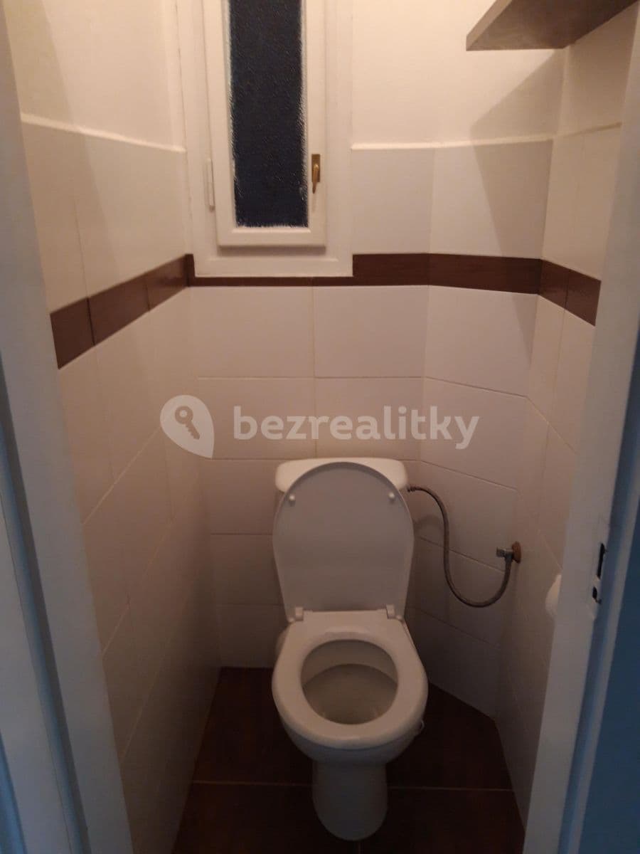 1 bedroom with open-plan kitchen flat to rent, 53 m², Prouzova, Prague, Prague 1 bedroom with open-plan kitchen flat to rent, 53 m², Prouzova, Prague, Prague