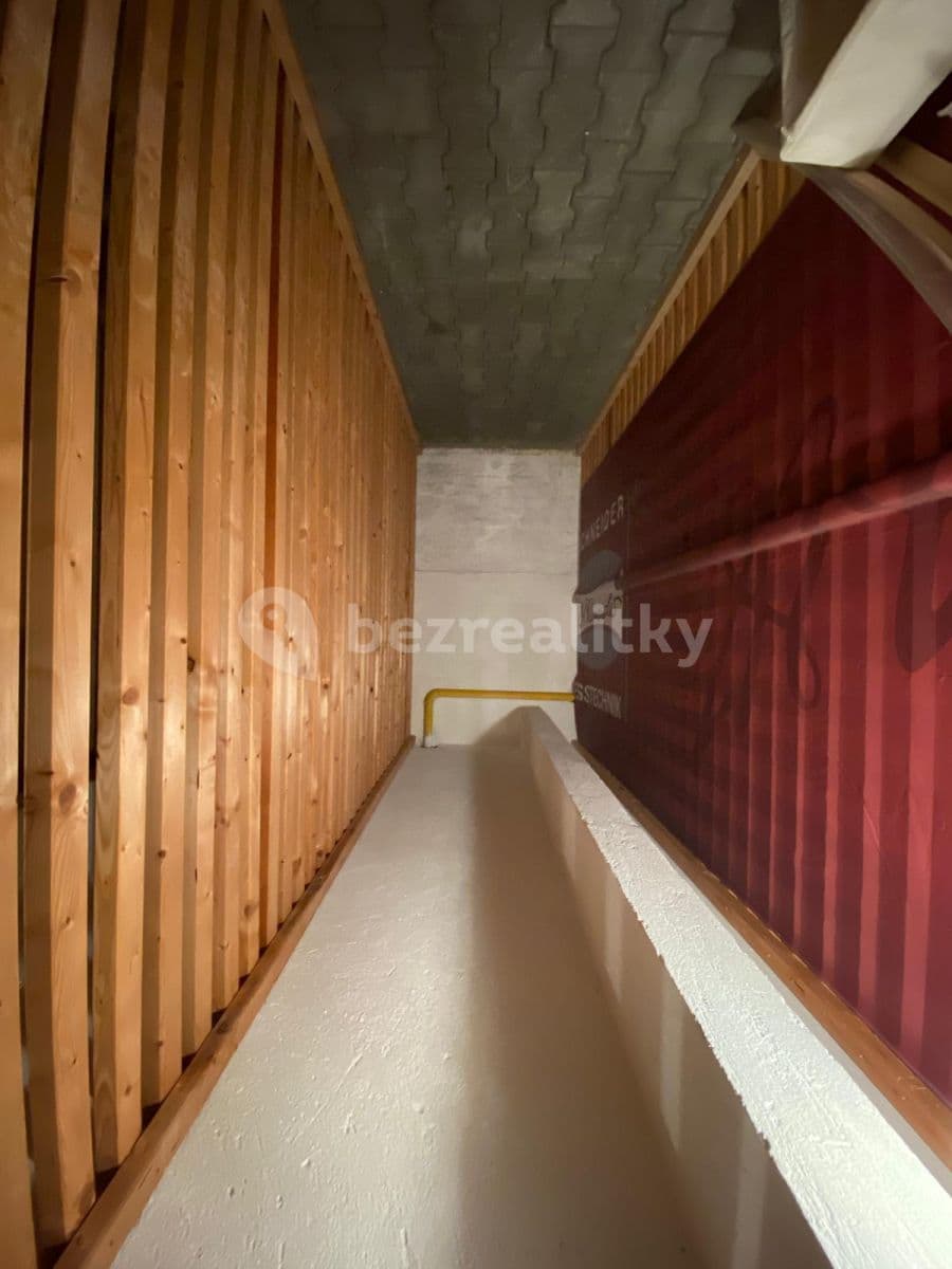 1 bedroom with open-plan kitchen flat to rent, 53 m², Prouzova, Prague, Prague 1 bedroom with open-plan kitchen flat to rent, 53 m², Prouzova, Prague, Prague