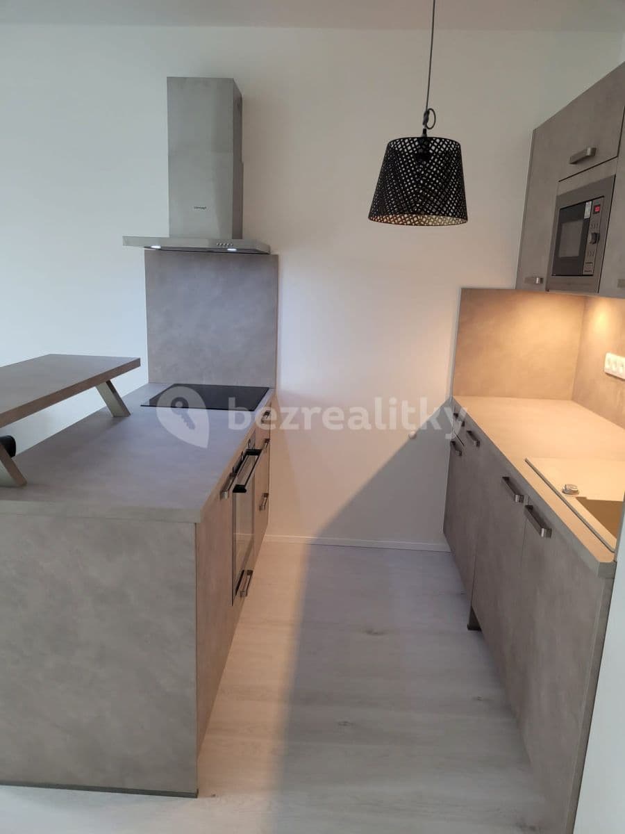 Studio flat to rent, 31 m², U Nového dvora, Prague, Prague Studio flat to rent, 31 m², U Nového dvora, Prague, Prague