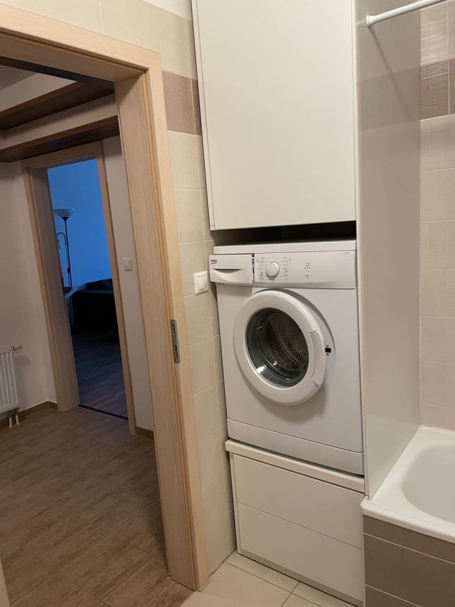 1 bedroom with open-plan kitchen flat to rent, 50 m², Edvarda Beneše, Olomouc, Olomoucký Region 1 bedroom with open-plan kitchen flat to rent, 50 m², Edvarda Beneše, Olomouc, Olomoucký Region