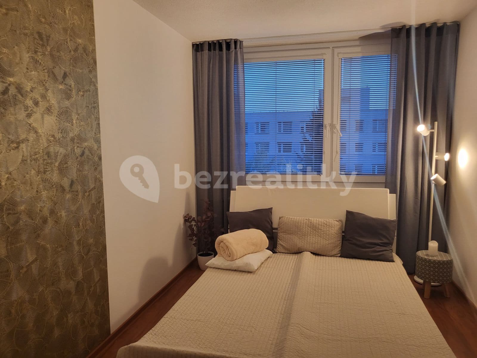 1 bedroom with open-plan kitchen flat to rent, 43 m², Tatarkova, Prague, Prague 1 bedroom with open-plan kitchen flat to rent, 43 m², Tatarkova, Prague, Prague