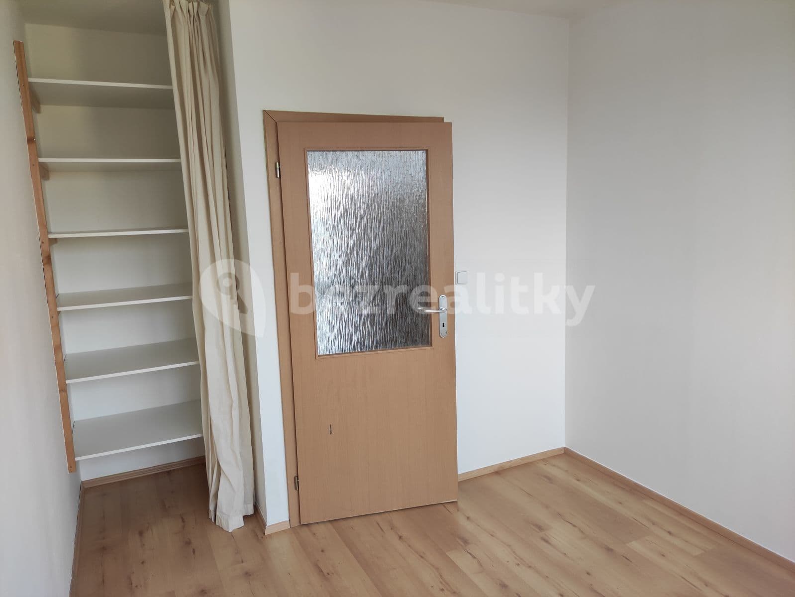 2 bedroom with open-plan kitchen flat to rent, 80 m², Teplická, Prague, Prague 2 bedroom with open-plan kitchen flat to rent, 80 m², Teplická, Prague, Prague