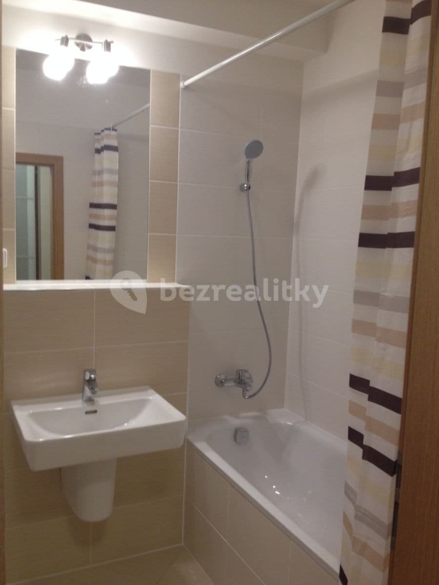 Studio flat to rent, 35 m², náměstí Junkových, Prague, Prague Studio flat to rent, 35 m², náměstí Junkových, Prague, Prague