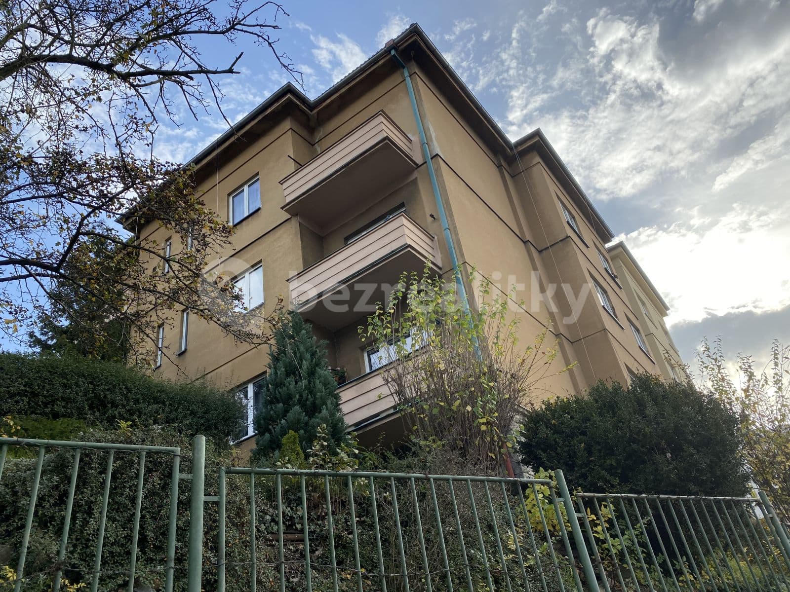 1 bedroom with open-plan kitchen flat to rent, 38 m², Podbělohorská, Prague, Prague 1 bedroom with open-plan kitchen flat to rent, 38 m², Podbělohorská, Prague, Prague