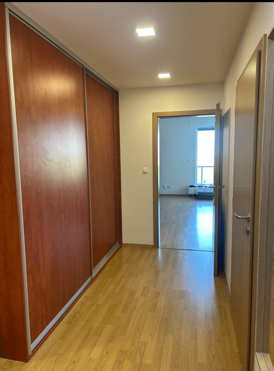 1 bedroom with open-plan kitchen flat to rent, 60 m², Žitná, Hostivice, Středočeský Region 1 bedroom with open-plan kitchen flat to rent, 60 m², Žitná, Hostivice, Středočeský Region