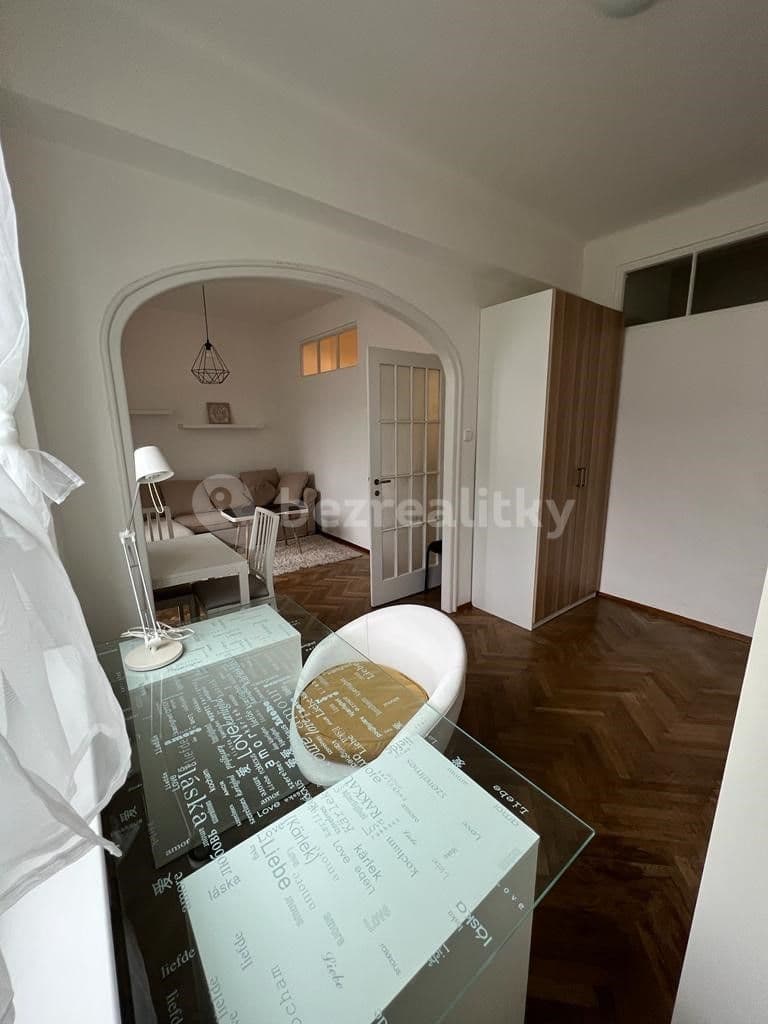 1 bedroom flat to rent, 37 m², Kouřimská, Prague, Prague 1 bedroom flat to rent, 37 m², Kouřimská, Prague, Prague