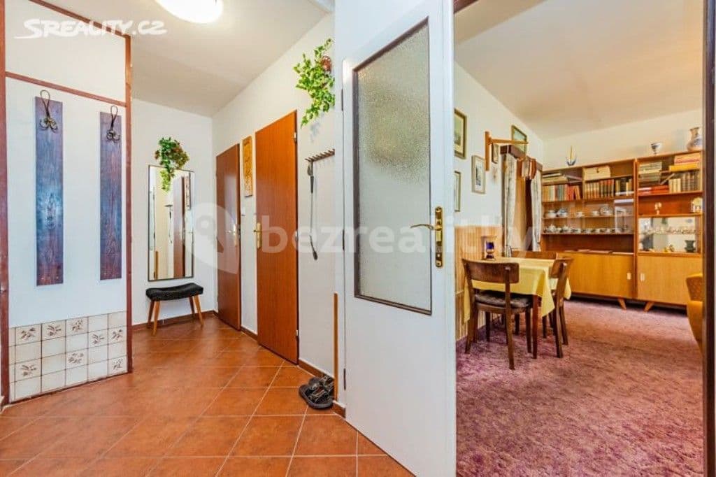 2 bedroom with open-plan kitchen flat to rent, 55 m², Bohúňova, Prague, Prague 2 bedroom with open-plan kitchen flat to rent, 55 m², Bohúňova, Prague, Prague