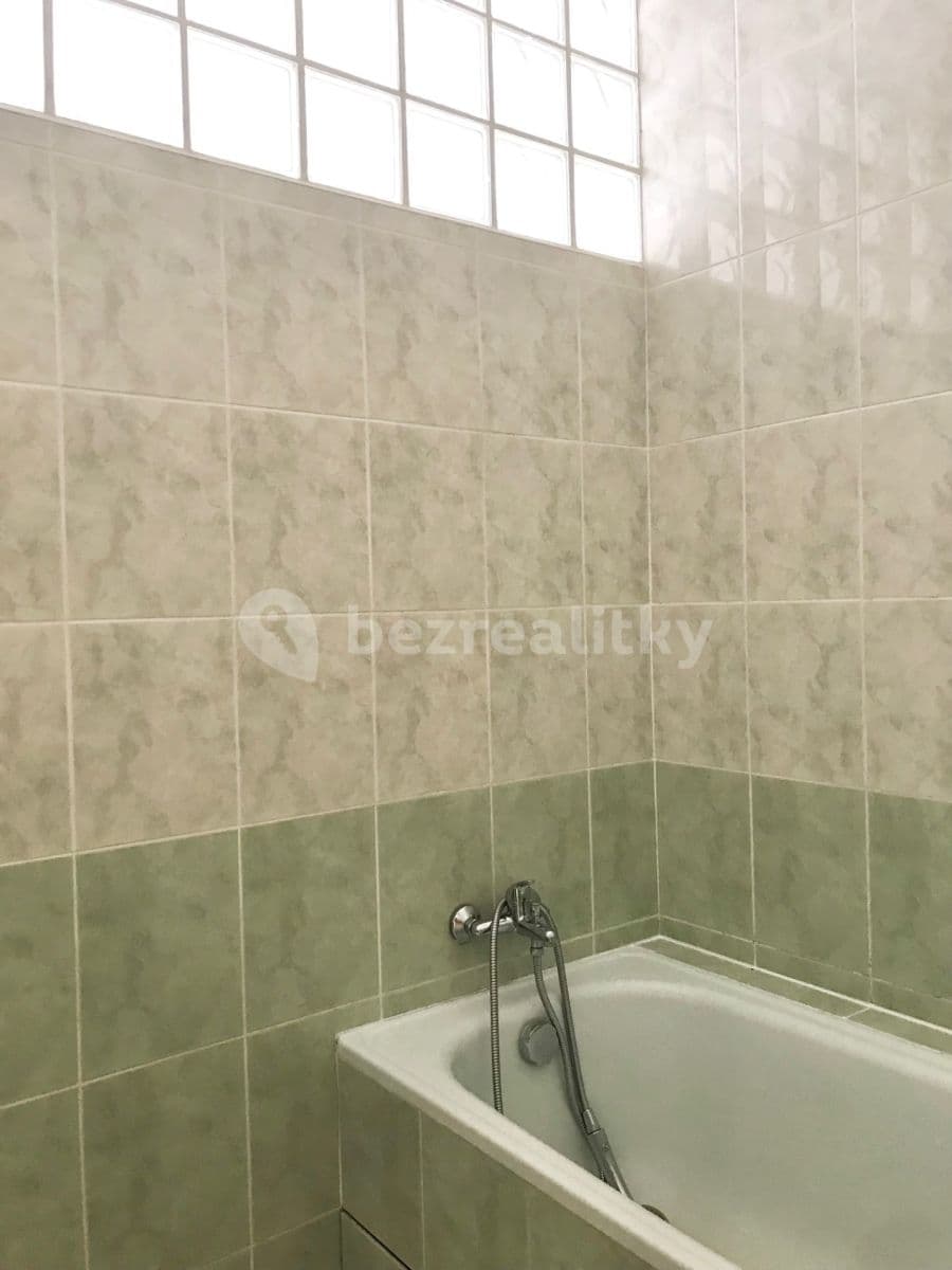 2 bedroom flat to rent, 52 m², Na Vrcholu, Prague, Prague 2 bedroom flat to rent, 52 m², Na Vrcholu, Prague, Prague