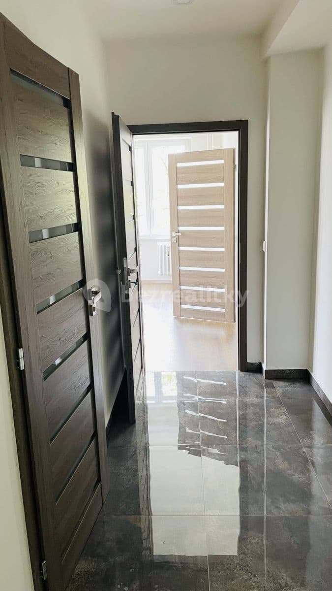 1 bedroom with open-plan kitchen flat to rent, 45 m², Buzulucká, Teplice, Ústecký Region 1 bedroom with open-plan kitchen flat to rent, 45 m², Buzulucká, Teplice, Ústecký Region