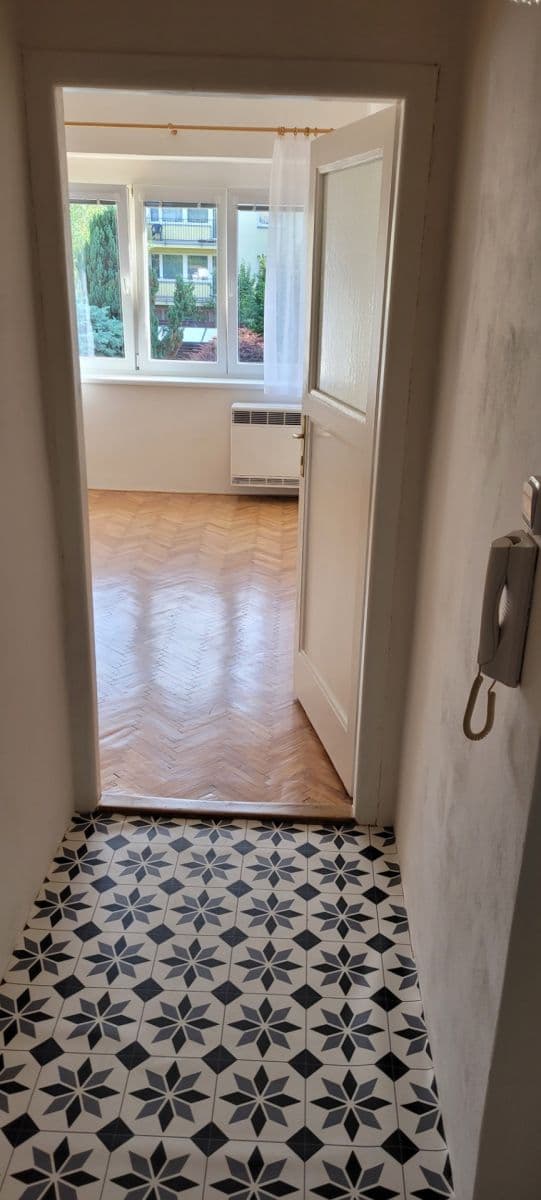 Studio flat to rent, 35 m², Vnější, Prague, Prague Studio flat to rent, 35 m², Vnější, Prague, Prague